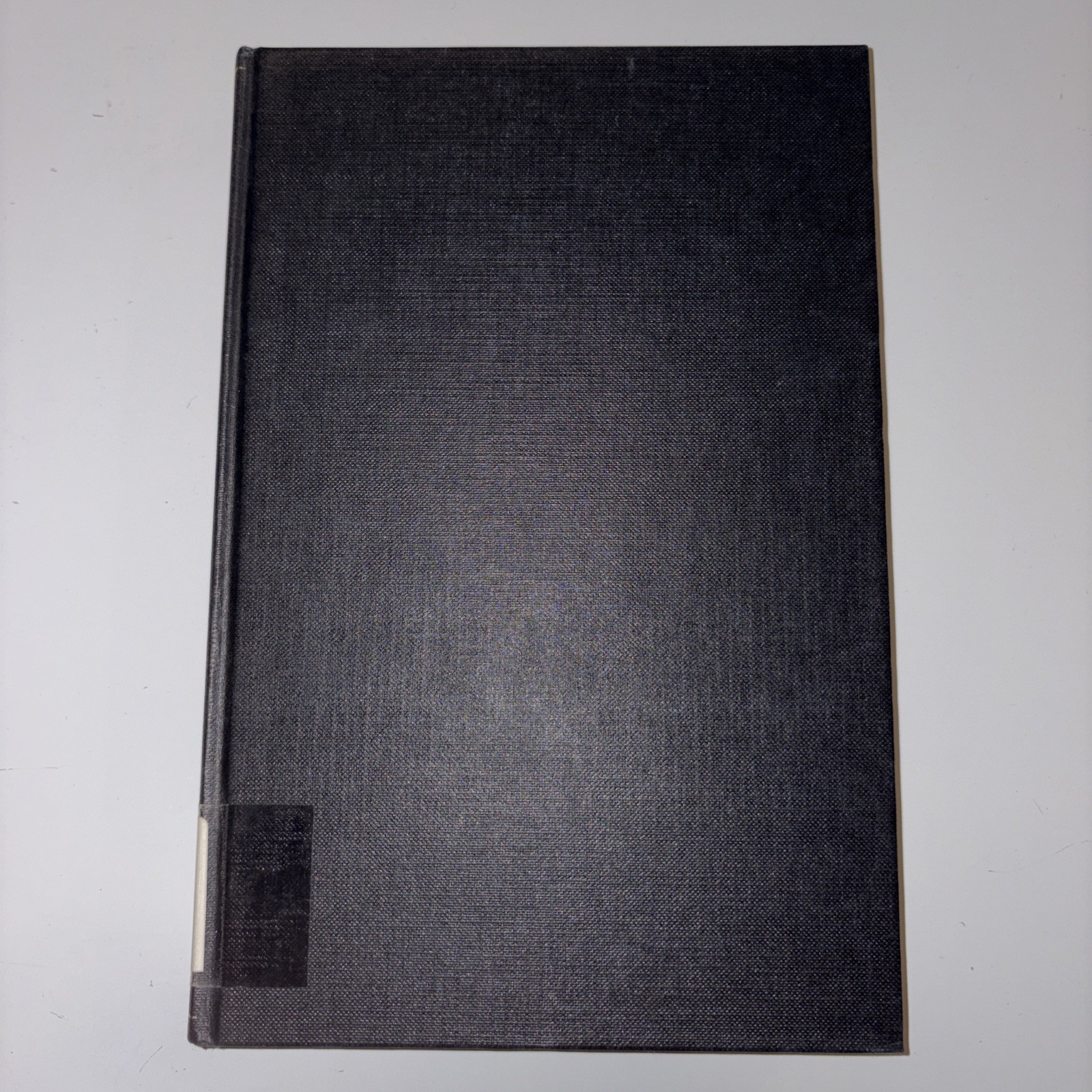 The Interpretation of Music : Philosophical Essays Hardcover