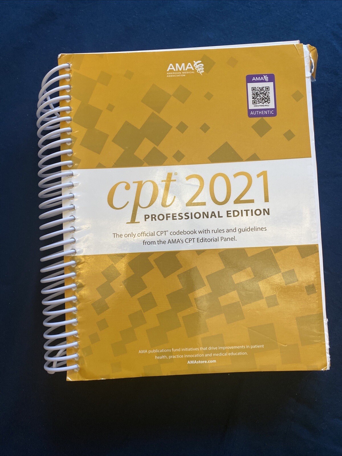 CPT 2021 Professional Edition by American Medical Association (2020, Spiral)
