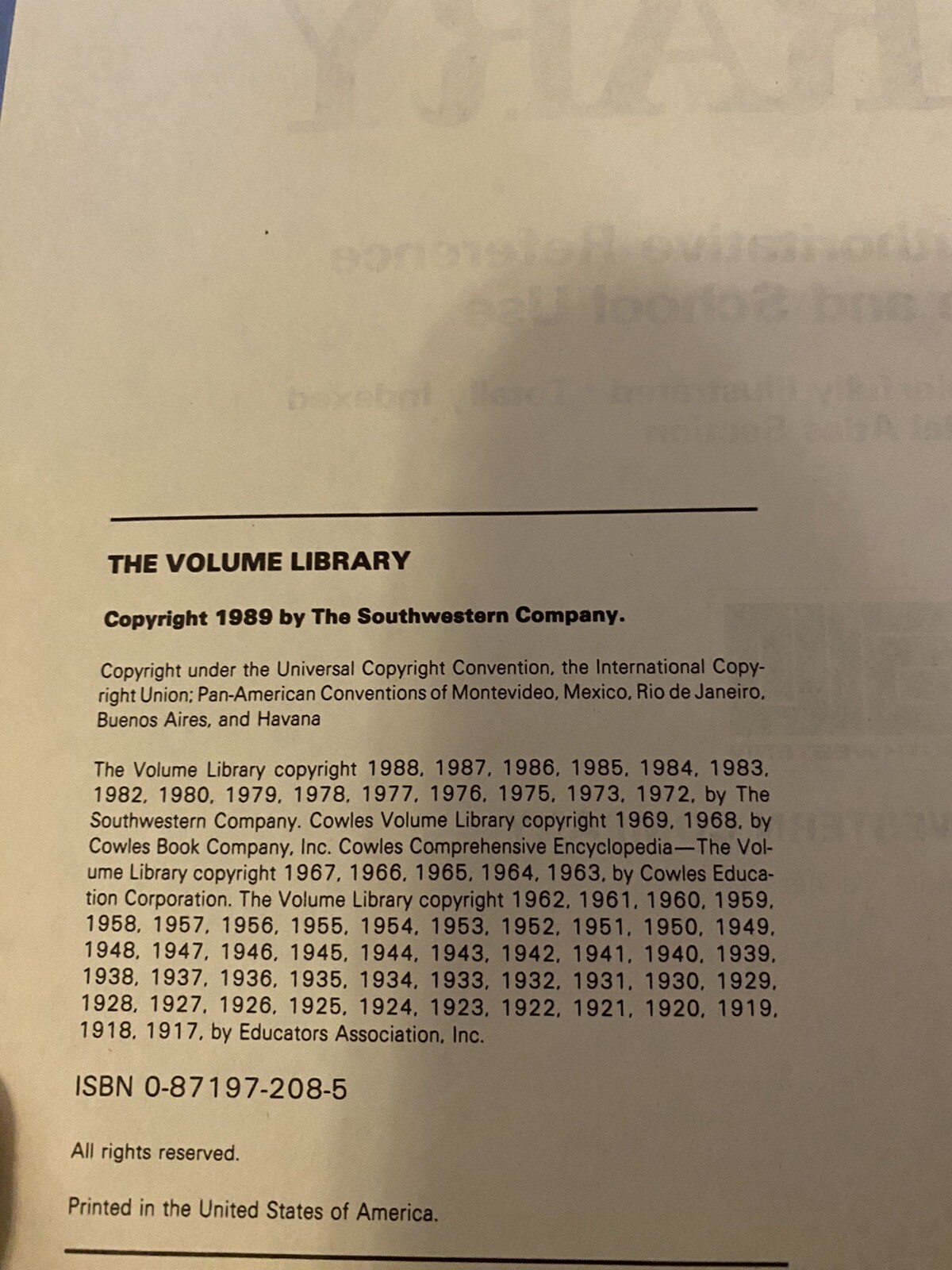 The Volume Library (Southwestern; Volume 1, 2,1989, Yearbook 1989) Excellent