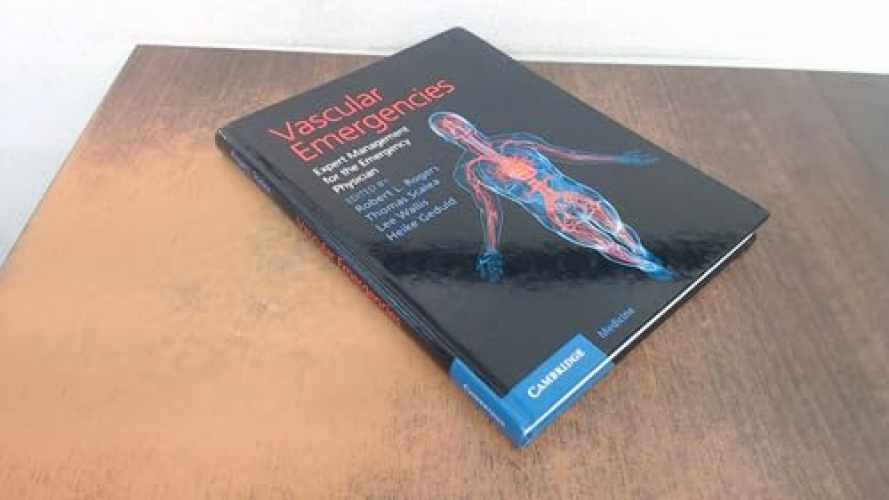 Vascular Emergencies: Expert – Hardcover, by Rogers Robert L.; – Very Good